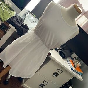 White sleeveless dress